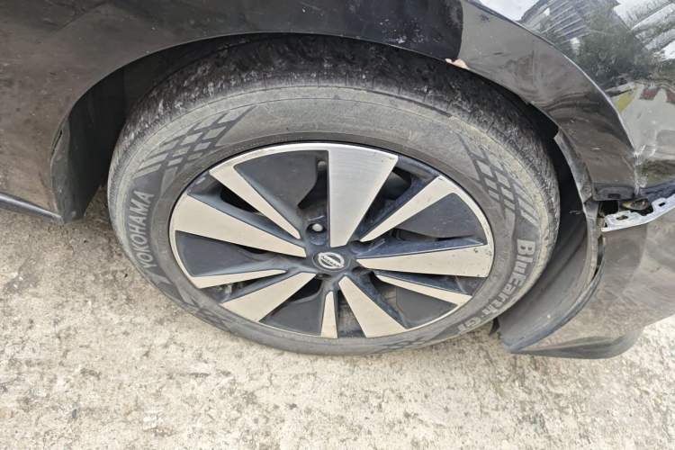 Used Nissan Teana 2021 2.0L XL Comfort Edition Right Front Wheel Hub