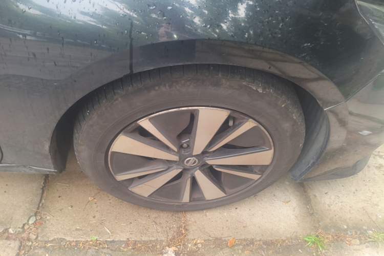 Used Nissan Teana 2021 2.0L XL Comfort Edition Right Front Wheel Hub