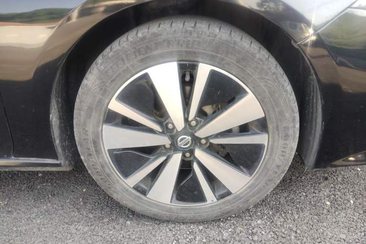 Used Nissan Teana 2021 2.0L XL Comfort Edition Right Front Wheel Hub