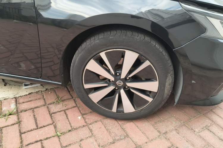 Used Nissan Teana 2021 2.0L XL Comfort Edition Right Front Wheel Hub