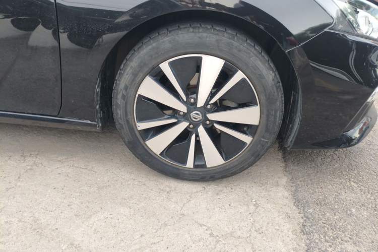Used Nissan Teana 2021 2.0L XL Comfort Edition Right Front Wheel Hub