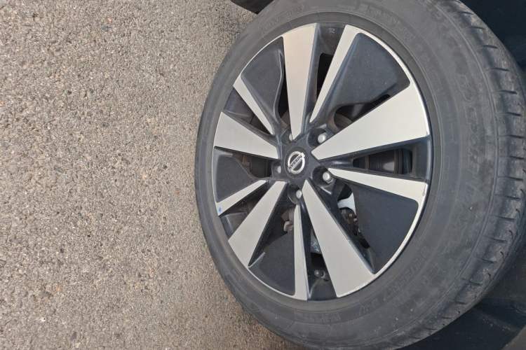 Used Nissan Teana 2021 2.0L XL Comfort Edition Right Front Wheel Hub