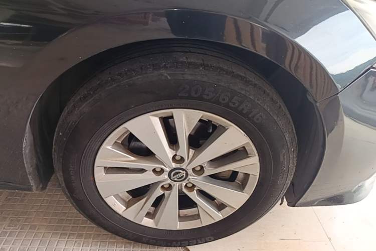 Used Nissan Teana 2021 2.0L XE Fashion Edition Right Front Wheel Hub