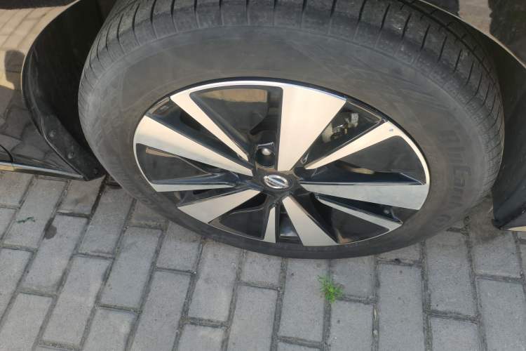 Used Nissan Teana 2021 2.0L XL Comfort Edition Right Front Wheel Hub