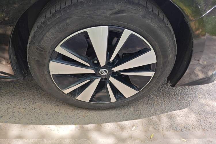 Used Nissan Teana 2021 2.0L XL Comfort Edition Right Front Wheel Hub