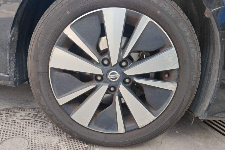 Used Nissan Teana 2021 2.0L XL Comfort Edition Right Front Wheel Hub