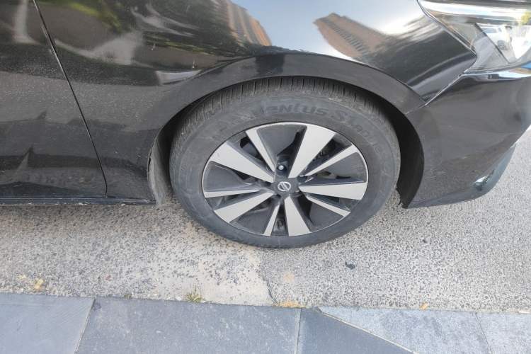 Used Nissan Teana 2021 2.0L XL Comfort Edition Right Front Wheel Hub