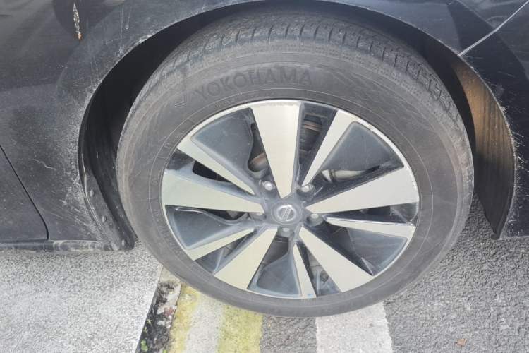 Used Nissan Teana 2021 2.0L XL Comfort Edition Right Front Wheel Hub