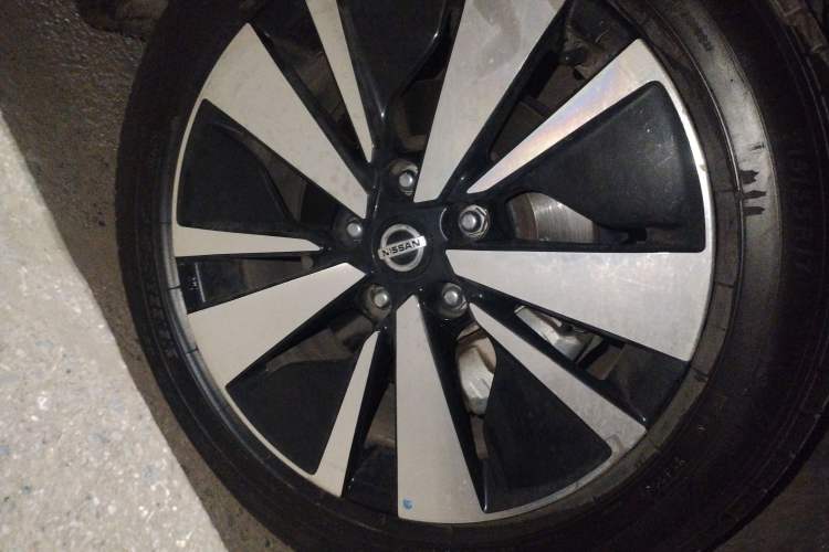 Used Nissan Teana 2021 2.0L XL Comfort Edition Right Front Wheel Hub