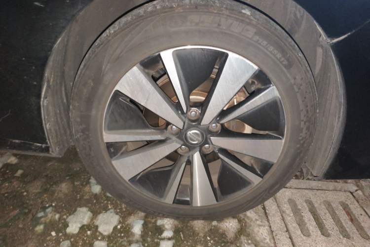 Used Nissan Teana 2021 2.0L XL Comfort Edition Right Front Wheel Hub