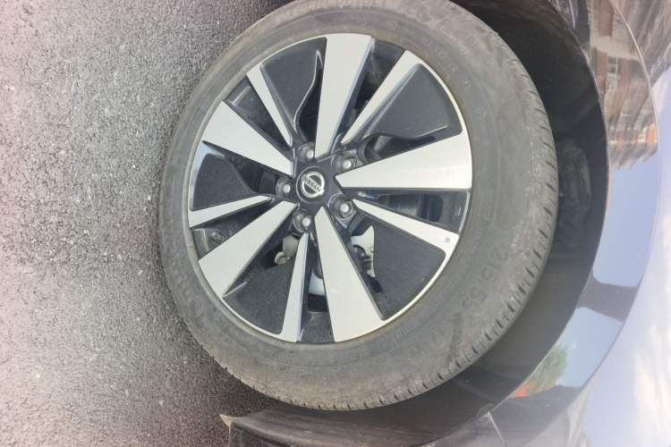 Used Nissan Teana 2021 2.0L XL Comfort Edition Right Front Wheel Hub