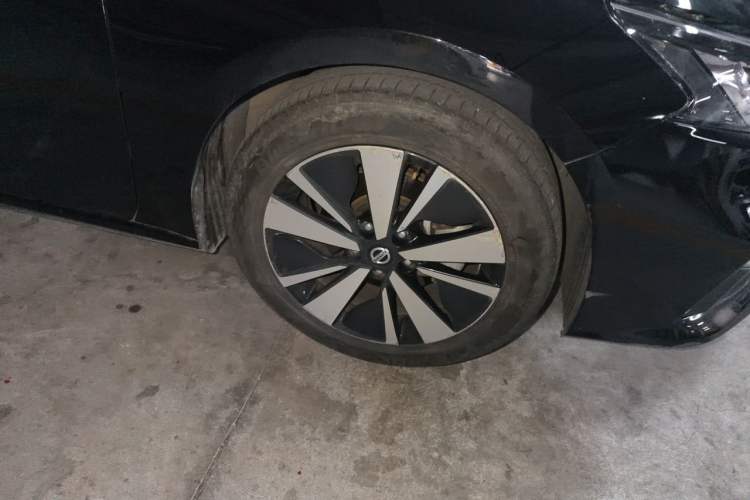 Used Nissan Teana 2021 2.0L XL Comfort Edition Right Front Wheel Hub