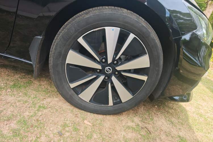 Used Nissan Teana 2021 2.0L XL Comfort Edition Right Front Wheel Hub