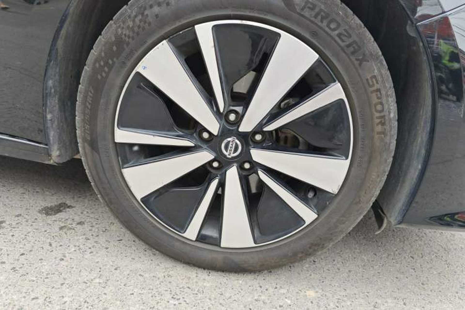 Used Nissan Teana 2021 2.0L XL Upper AD1 Smart Drive & Navigation Edition Right Front Wheel Hub
