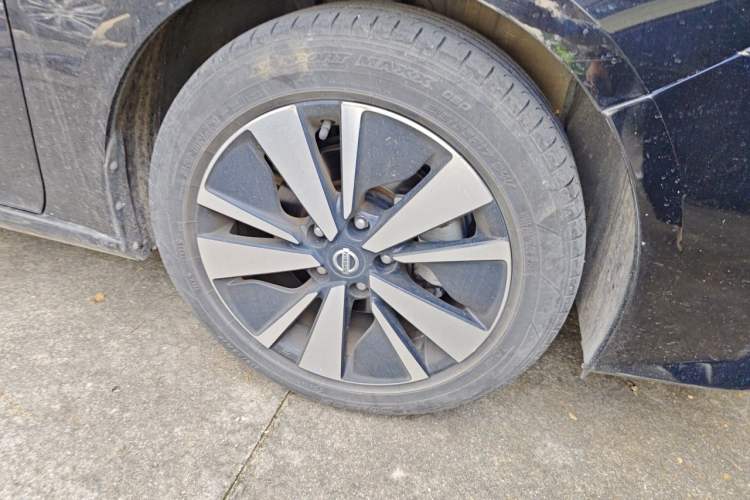 Used Nissan Teana 2021 2.0L XL Comfort Edition Right Front Wheel Hub