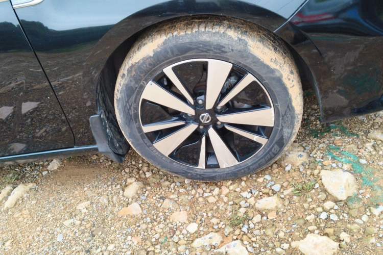 Used Nissan Teana 2021 2.0L XL Comfort Edition Right Front Wheel Hub
