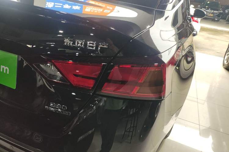 Used Nissan Teana 2021 2.0T XL Smart Upgrade Edition Right Rear Taillight