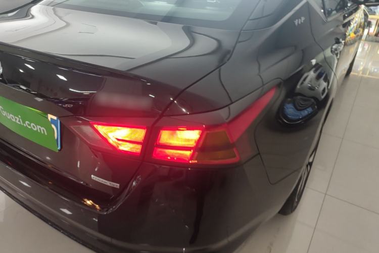 Used Nissan Teana 2021 2.0L XL Upper AD1 Smart Drive & Navigation Edition Right Rear Taillight