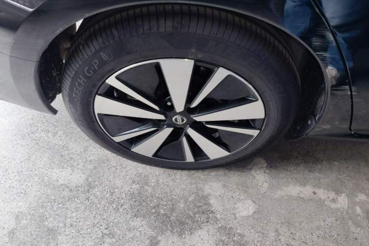Used Nissan Teana 2021 2.0L XL Upper AD1 Smart Drive & Navigation Edition Right Rear Wheel Hub