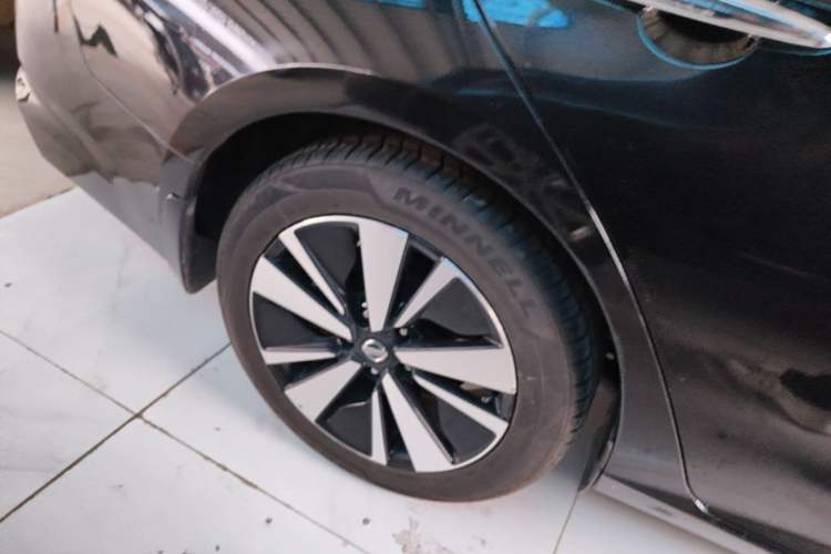 Used Nissan Teana 2021 2.0L XL Comfort Edition Right Rear Wheel Hub