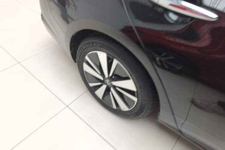 Used Nissan Teana 2021 2.0L XL Comfort Edition Right Rear Wheel Hub