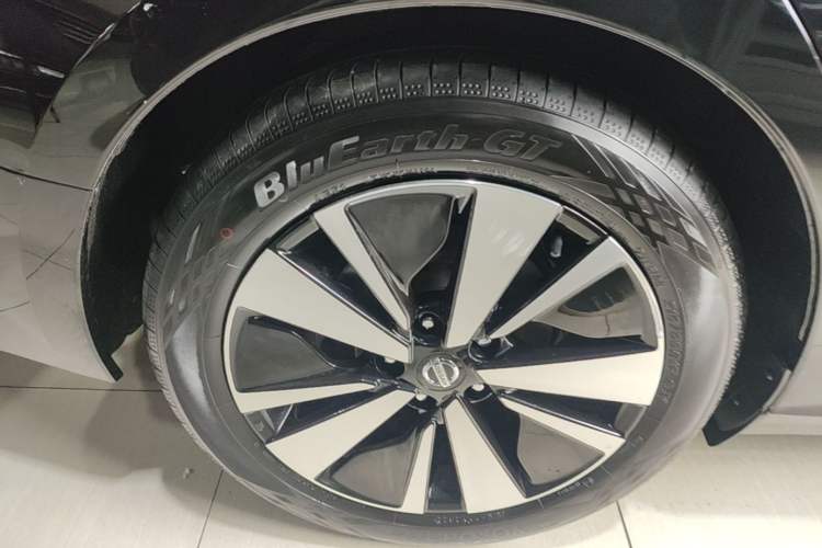 Used Nissan Teana 2021 2.0T XL Smart Upgrade Edition Right Rear Wheel Hub
