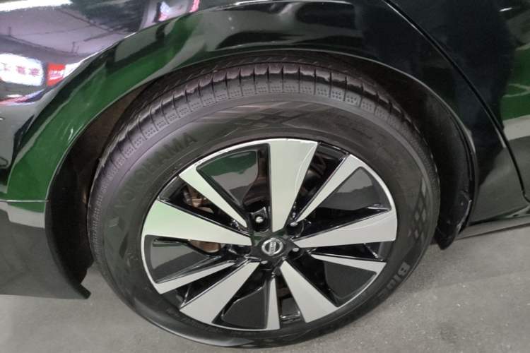 Used Nissan Teana 2021 2.0L XL Comfort Edition Right Rear Wheel Hub
