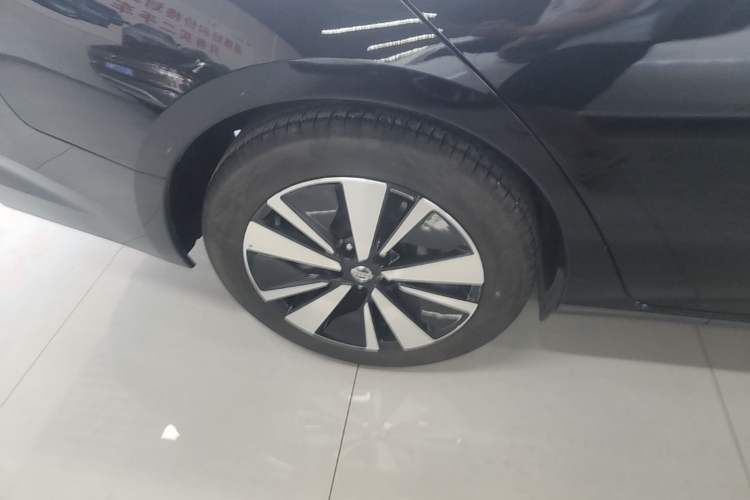 Used Nissan Teana 2021 2.0L XL Comfort Edition Right Rear Wheel Hub