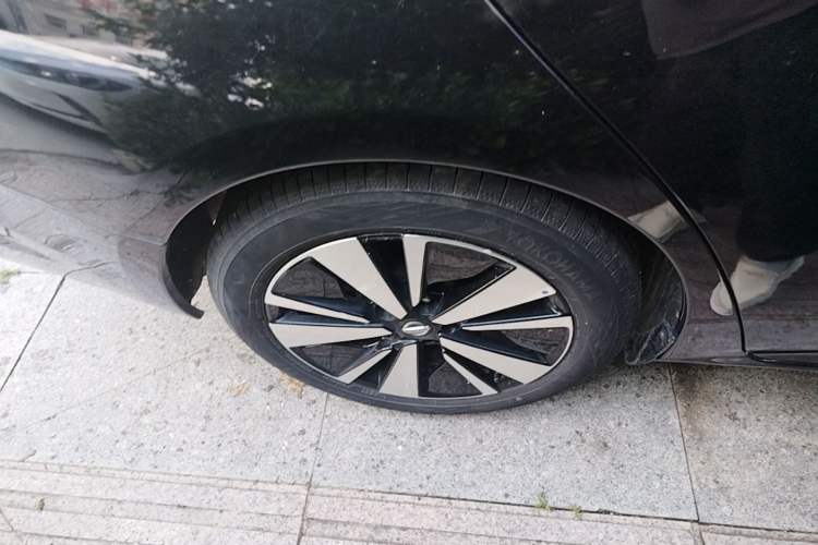 Used Nissan Teana 2021 2.0L XL Comfort Edition Right Rear Wheel Hub
