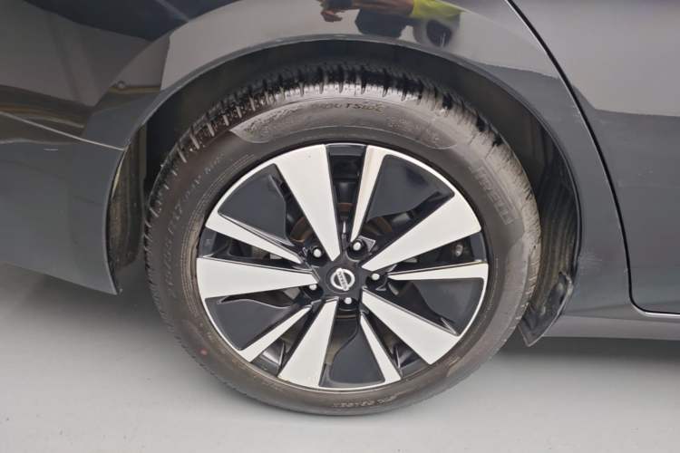 Used Nissan Teana 2021 2.0L XL Comfort Edition Right Rear Wheel Hub