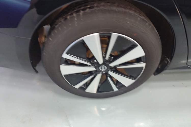 Used Nissan Teana 2021 2.0L XL Comfort Edition Right Rear Wheel Hub