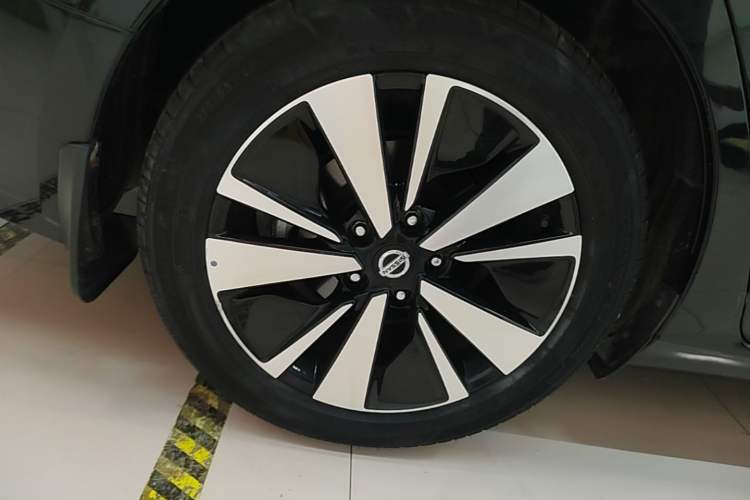 Used Nissan Teana 2021 2.0L XL Comfort Edition Right Rear Wheel Hub