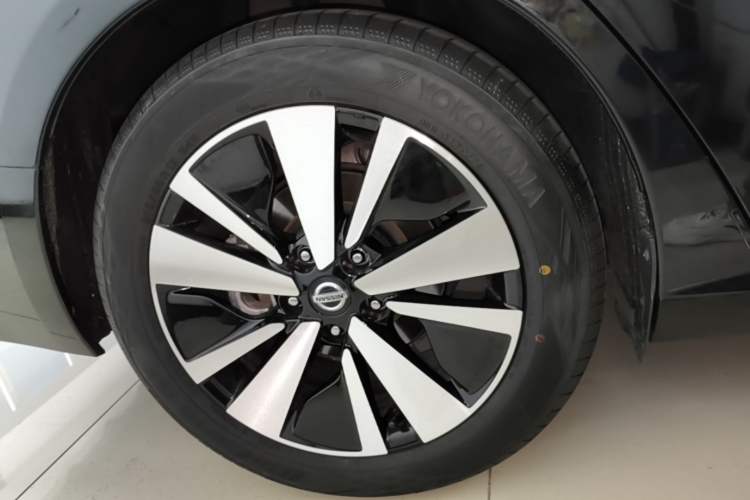 Used Nissan Teana 2021 2.0L XL Upper AD1 Smart Drive & Navigation Edition Right Rear Wheel Hub