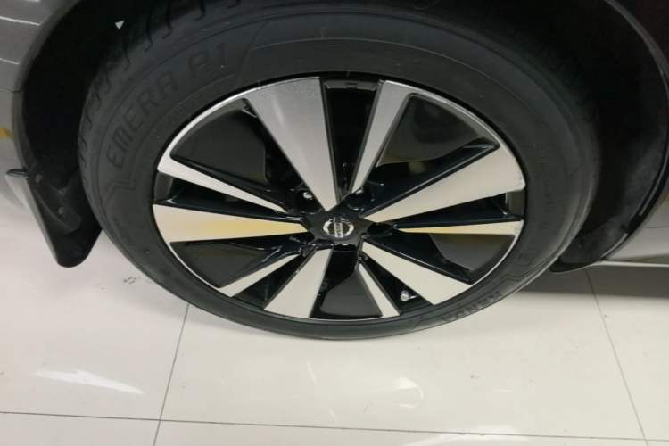 Used Nissan Teana 2021 2.0L XL Comfort Edition Right Rear Wheel Hub