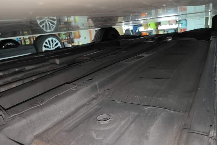 Used Nissan Teana 2021 2.0L XL Upper AD1 Smart Drive & Navigation Edition Right Side Sill
