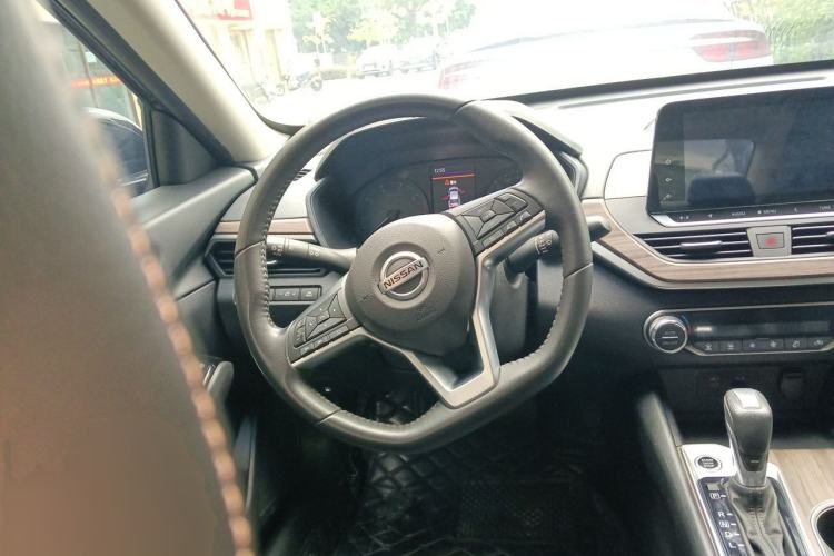 Used Nissan Teana 2021 2.0L XL Comfort Edition Steering Wheel