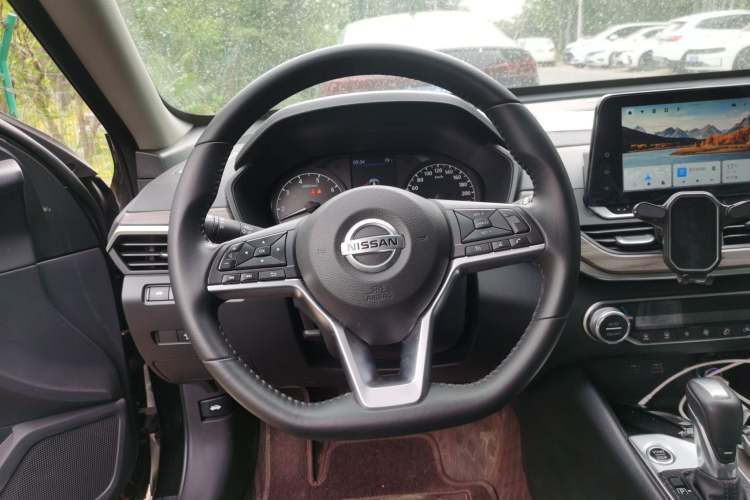 Used Nissan Teana 2021 2.0L XL Comfort Edition Steering Wheel