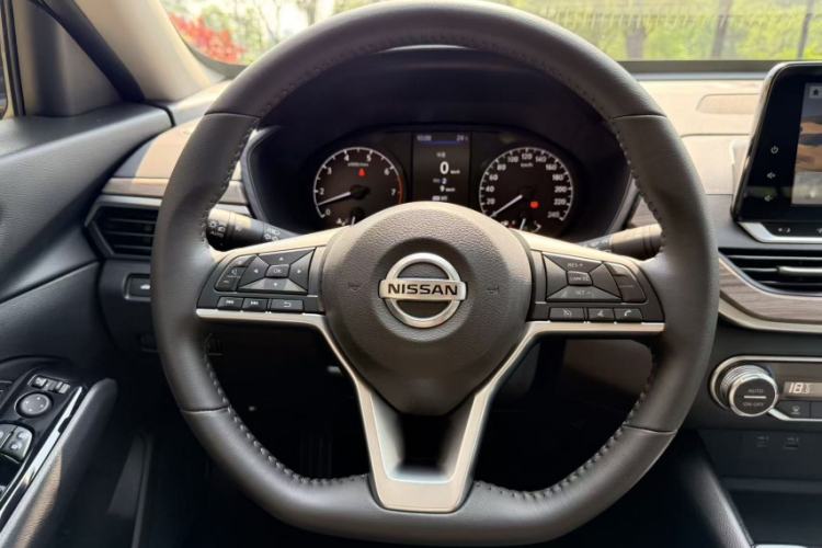 Used Nissan Teana 2021 2.0L XL Comfort Edition Steering Wheel