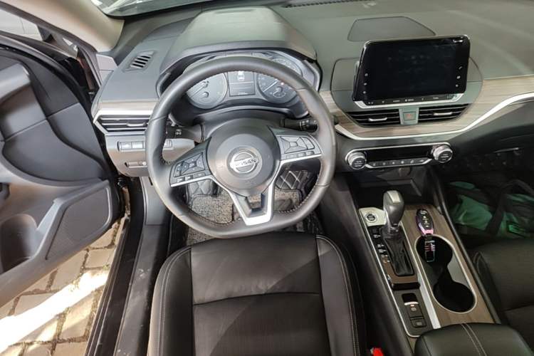 Used Nissan Teana 2021 2.0L XL Comfort Edition Steering Wheel