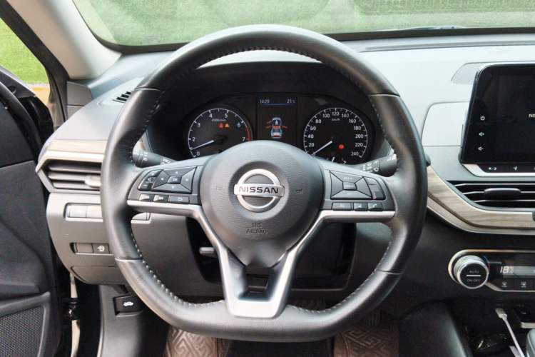 Used Nissan Teana 2021 2.0L XL Comfort Edition Steering Wheel