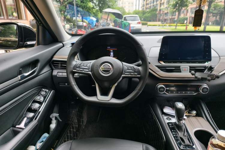 Used Nissan Teana 2021 2.0L XL Comfort Edition Steering Wheel