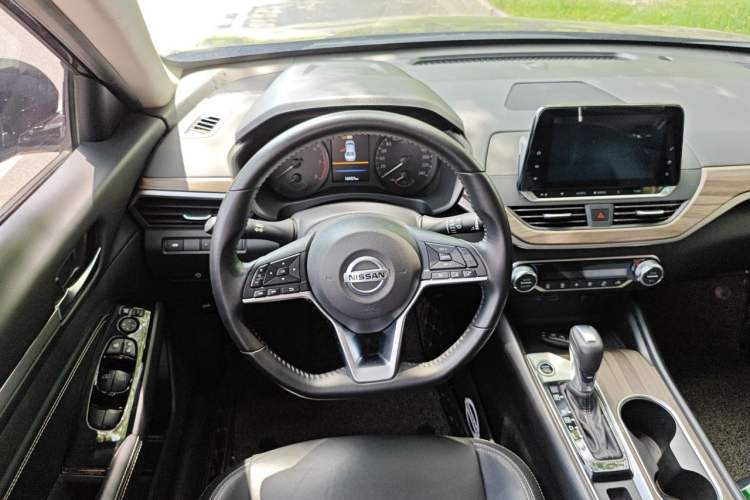 Used Nissan Teana 2021 2.0L XL Comfort Edition Steering Wheel