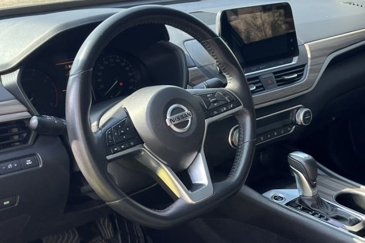 Used Nissan Teana 2021 2.0L XL Comfort Edition Steering Wheel