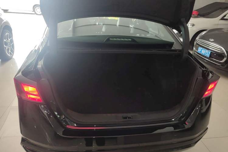 Used Nissan Teana 2021 2.0L XL Upper AD1 Smart Drive & Navigation Edition Trunk
