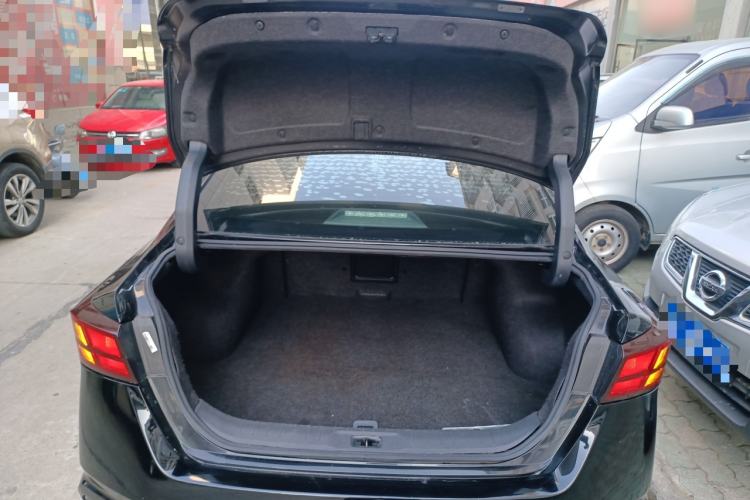 Used Nissan Teana 2021 2.0L XE Exclusive Edition Trunk