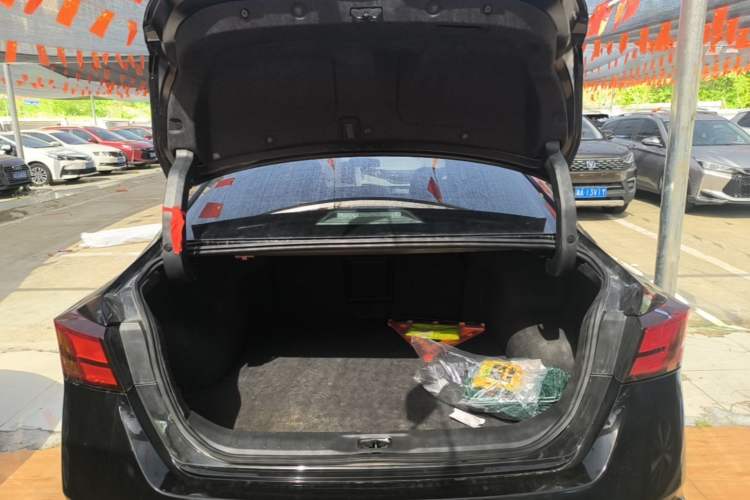 Used Nissan Teana 2021 2.0L XE Exclusive Edition Trunk