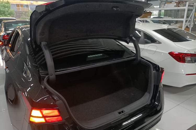 Used Nissan Teana 2021 2.0L XL Comfort Edition Trunk