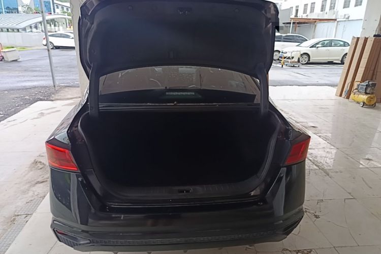 Used Nissan Teana 2021 2.0L XE Fashion Edition Trunk