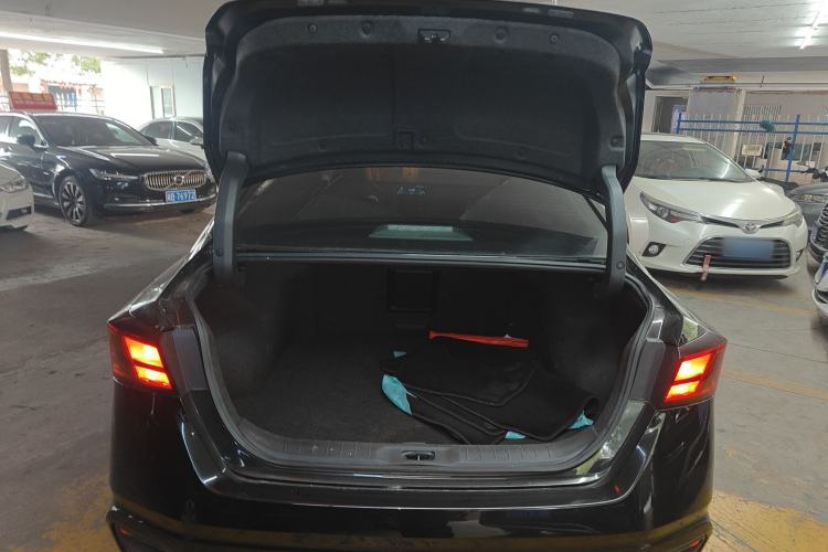 Used Nissan Teana 2021 2.0L XE Fashion Edition Trunk