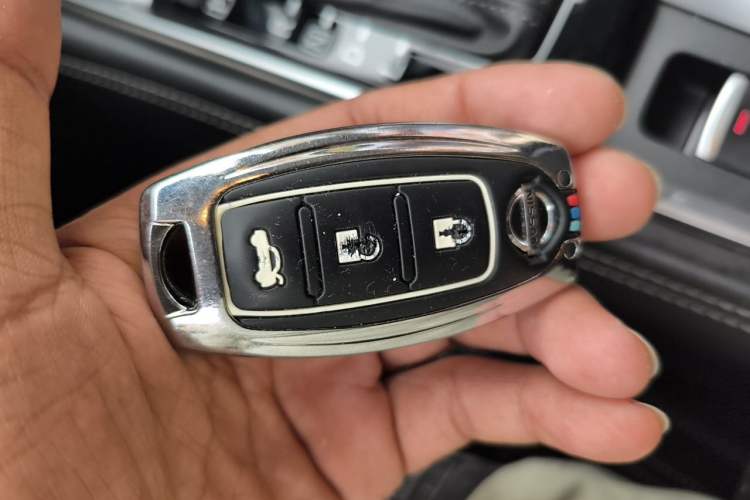Used Nissan Teana 2021 2.0L XL Upper AD1 Smart Drive & Navigation Edition Vehicle Key